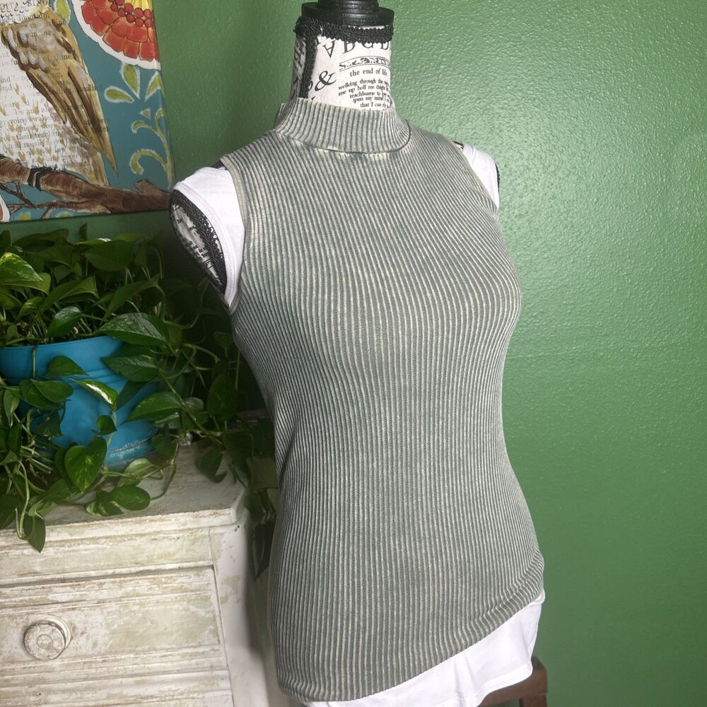 Intimately Free People Grey Ribbed Mock Neck Keyhole Back Sleeveless Top